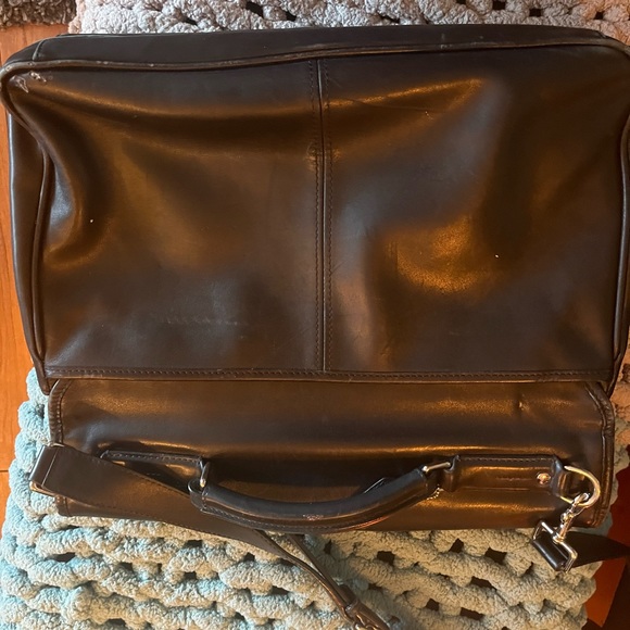 Stunning coach messenger bag - Picture 9 of 13